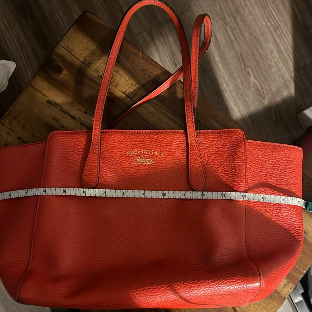 Gucci Leather Swing Tote Red vintage and was loved but in great condition. - Picture 11 of 12